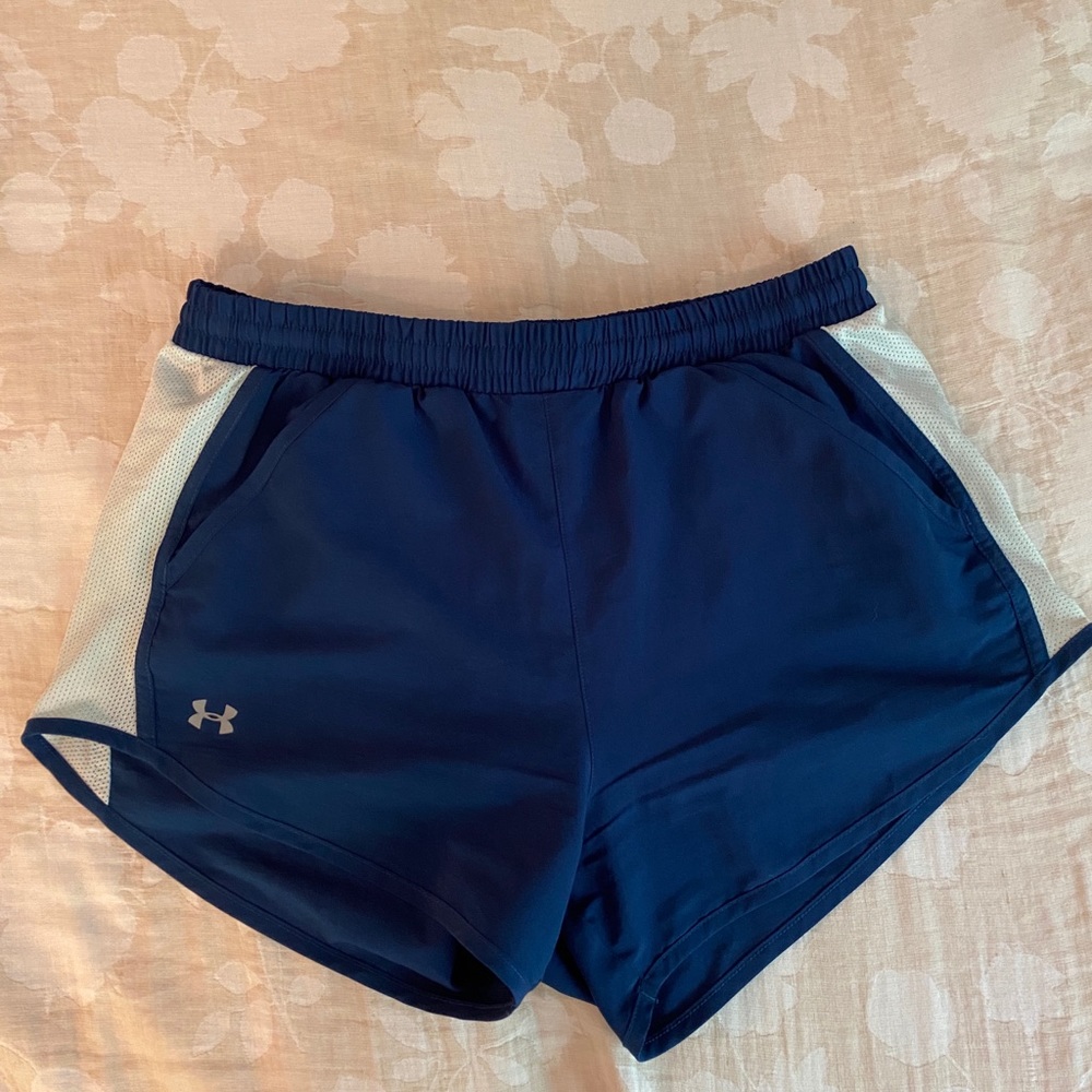 💥Under Armour shorts (bundle to save!)💥